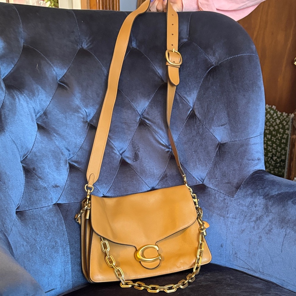 Coach Tan Leather Saddle Bag with Gold Chain and C-Clasp. Like new!